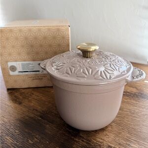 BNIB Rare Le Creuset Wagara Cocotte Every Sisal Rice Pot